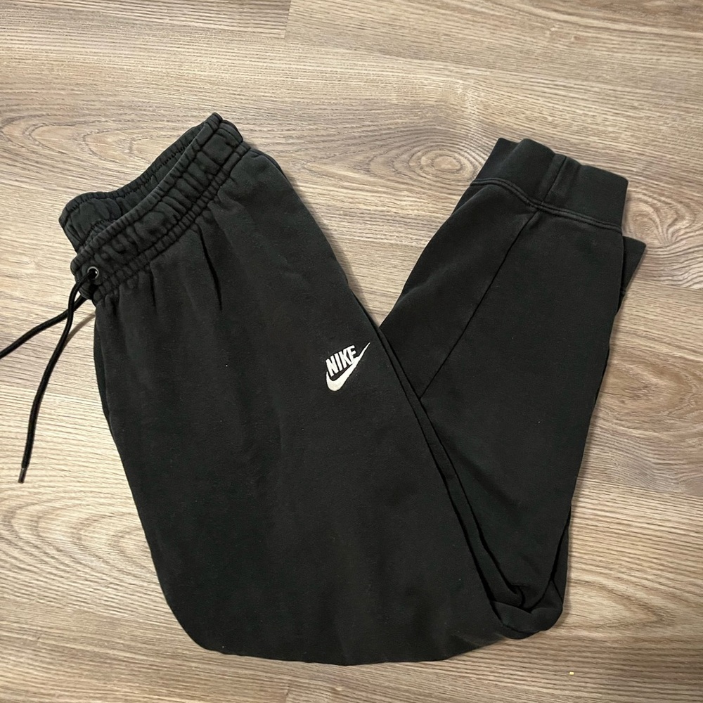 Nike joggers